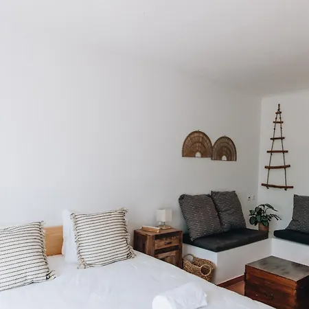 Casa Nook Arrifana Nocleg ze śniadaniem *