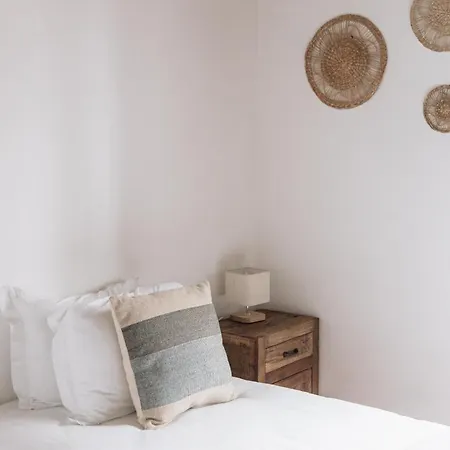 Casa Nook Arrifana Bed and breakfast