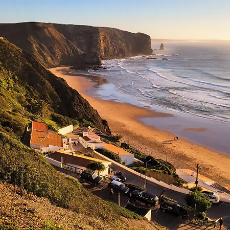 Casa Nook Arrifana *