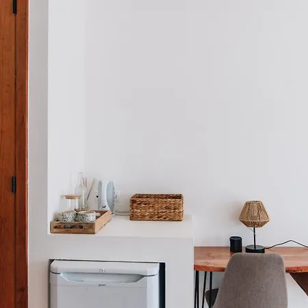 Casa Nook Arrifana Alojamento de Acomodação e Pequeno-almoço
