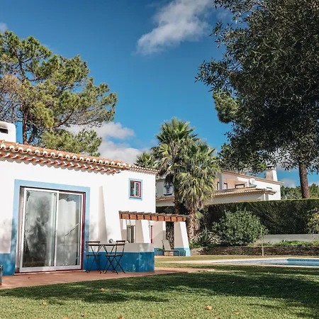 Casa Nook Arrifana Bed & Breakfast